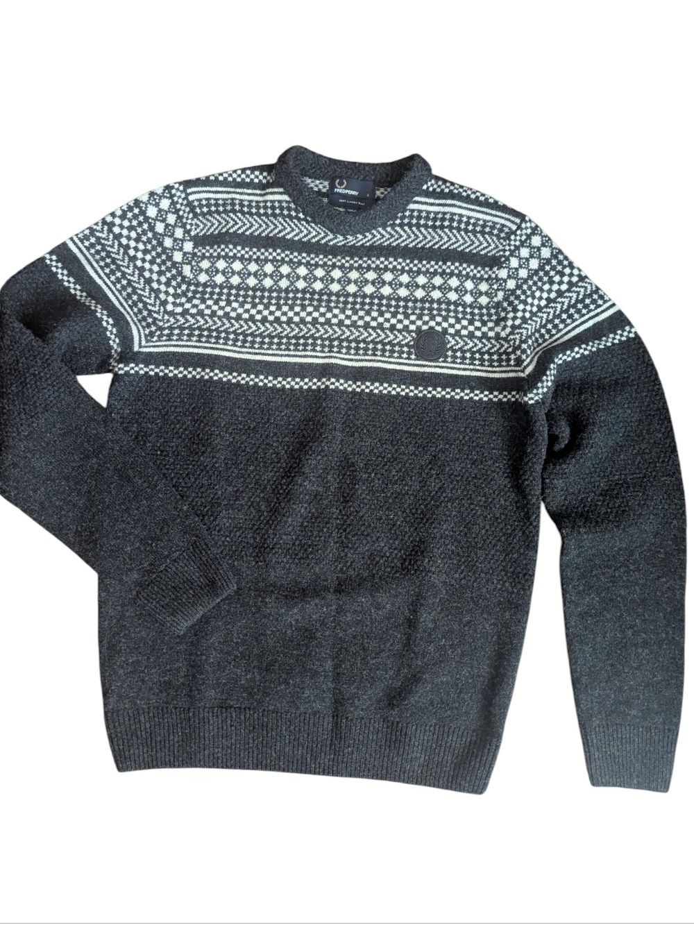 Vintage FRED PERRY Lambswool Charcoal and Cream Fair Isle Crewneck Sweater - Picture 2 of 13